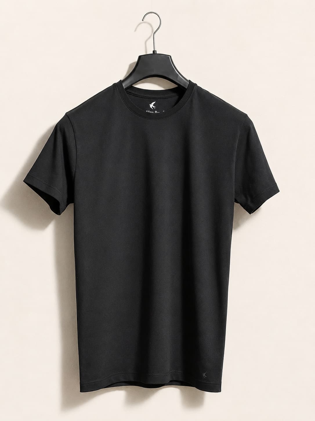 Camiseta Prima — Preta — foto de capa
